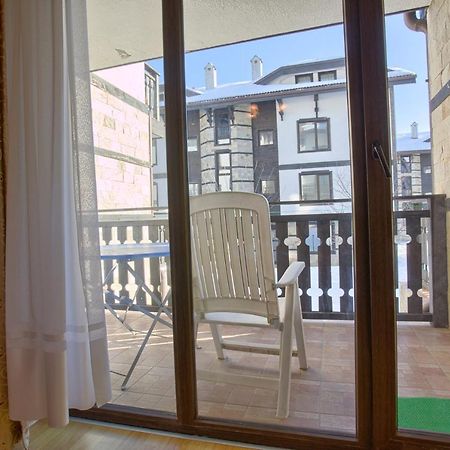 Cozy One-Bedroom Apartment With Nature View By Flat Mаnager 라즐로그 외부 사진